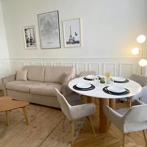Apartment Tour Eiffel/luxury N°6, Paris